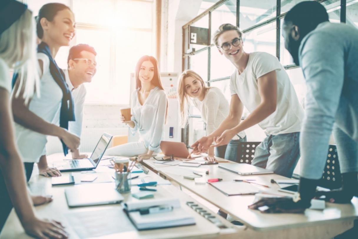 Workshop-Teilnehmerin bei der Arbeit mit Budgetkategorien